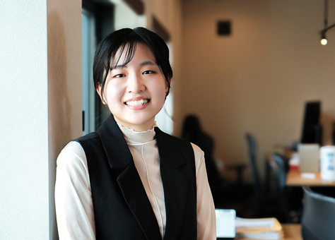営業事務　高橋 杏菜