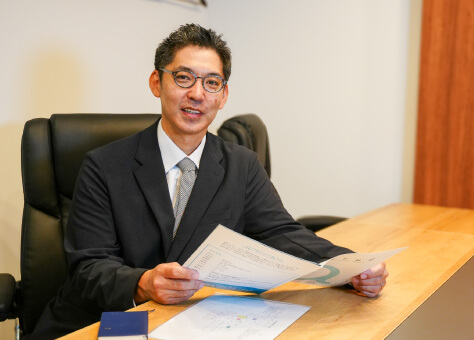 相談員　四條 到
