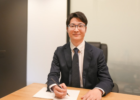 相談員　佐藤 優樹